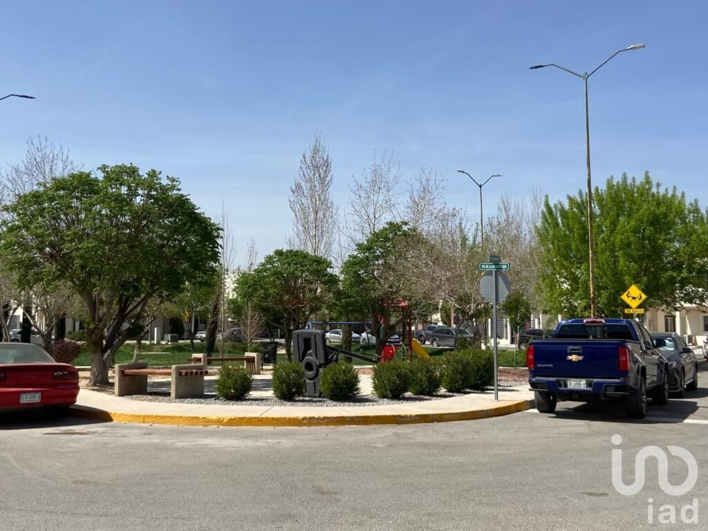 VENTA CASA REGANTO RESIDENCIAL