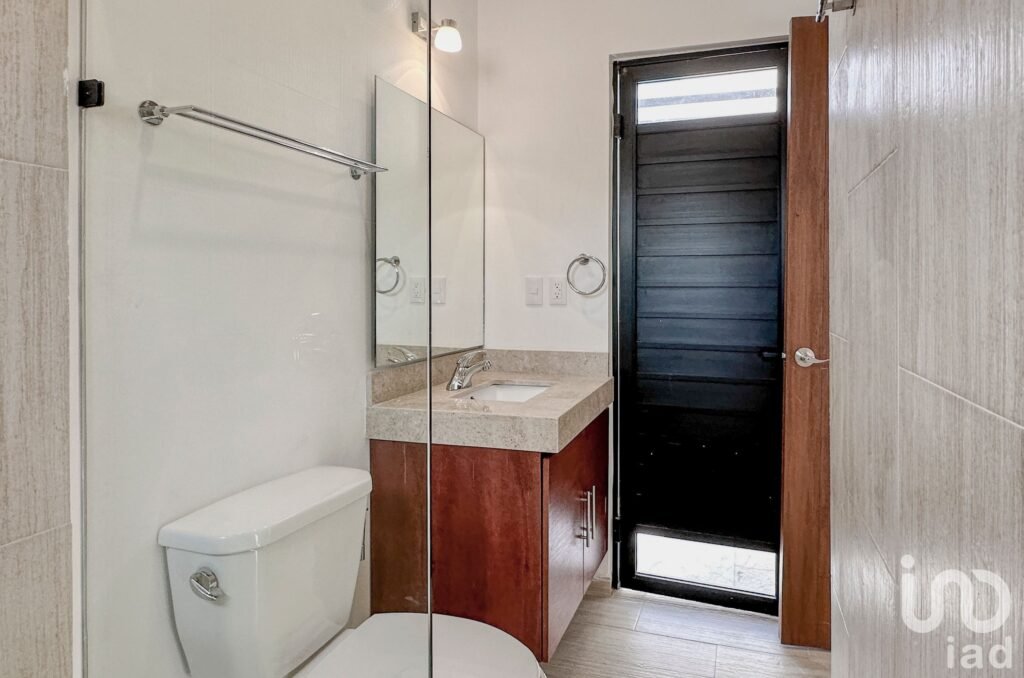 Casa Nueva en Venta en Conkal Yucatan: 4 Recámaras, Piscina,  Acabados de Lujo