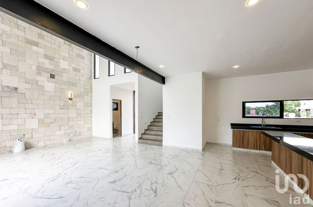 Casa Nueva en Venta en Conkal Yucatan: 4 Recámaras, Piscina,  Acabados de Lujo