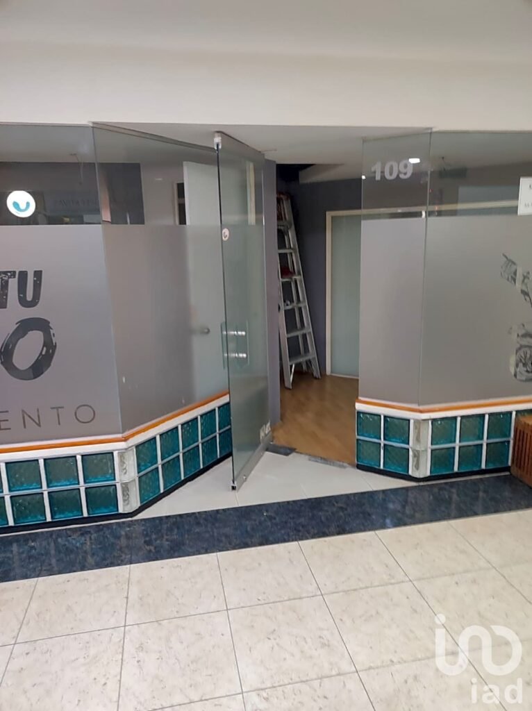 Renta de local comercial en insurgentes sur.