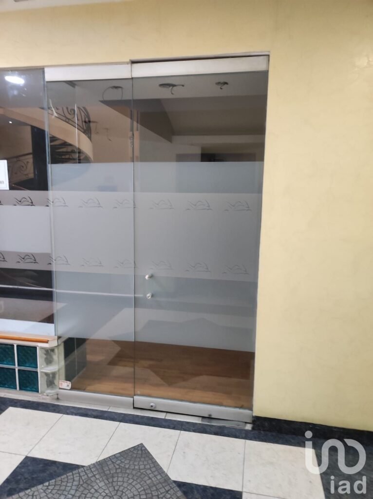 Renta de local comercial en insurgentes sur.
