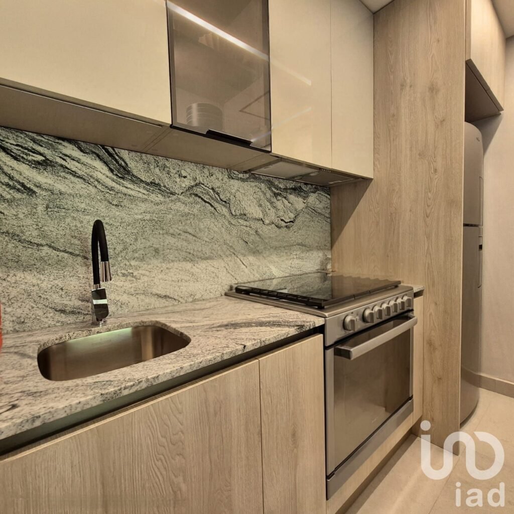 DEPARTAMENTO EN VENTA CON EXCELENTE UBICACIÓN BLVD. COLOSIO, CANCUN