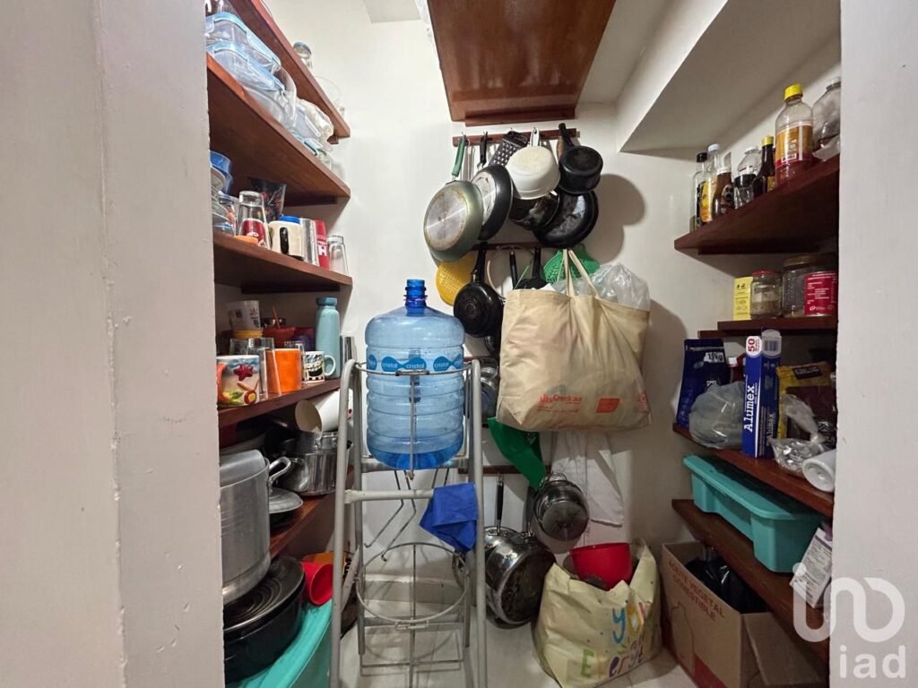 Casa en Renta en Privada Ubicada en Conkal, Yucatán, con Piscina y Paneles Solares