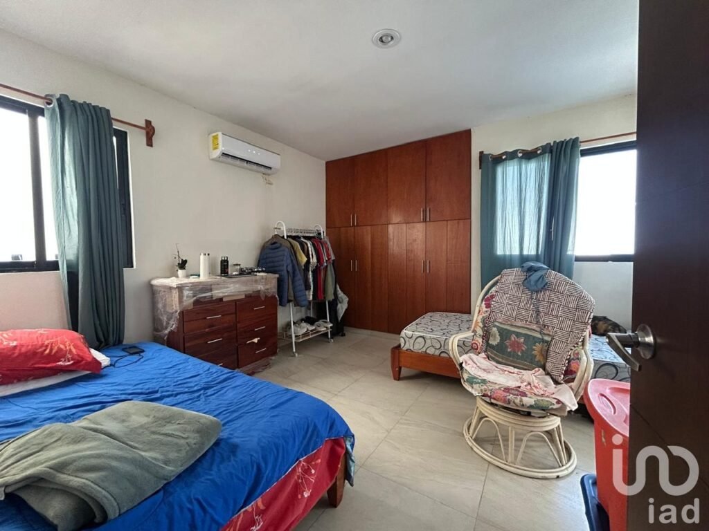 Casa en Renta en Privada Ubicada en Conkal, Yucatán, con Piscina y Paneles Solares