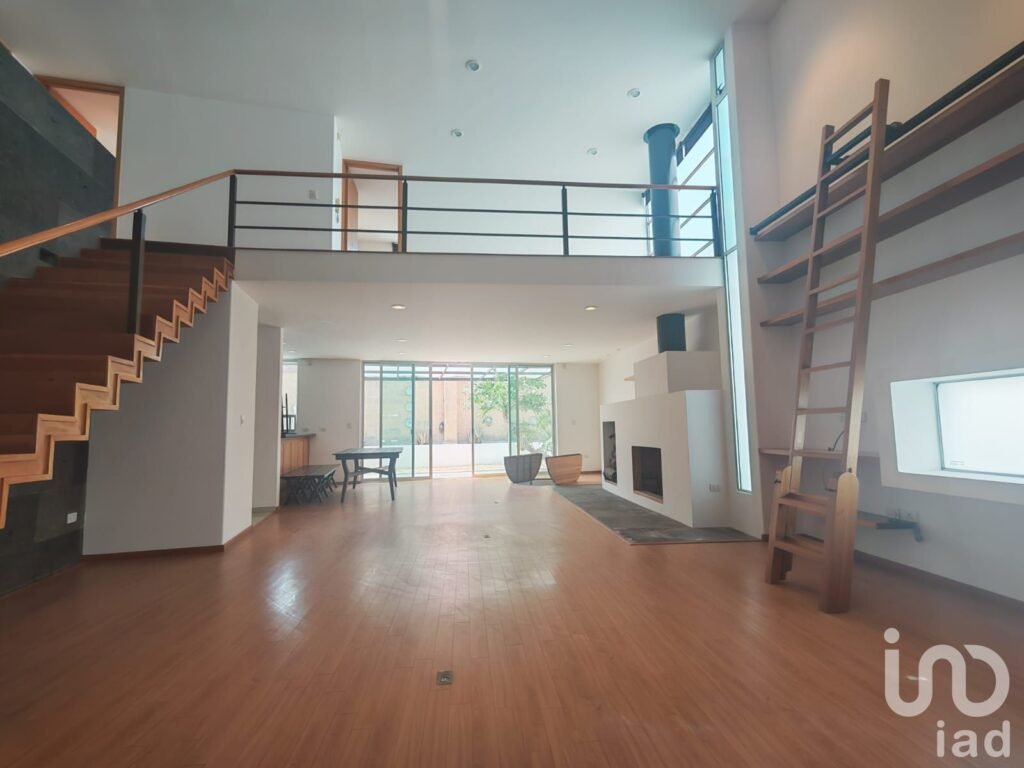 RESIDENCIA EN VENTA, FRACC. VISTA REAL SUR