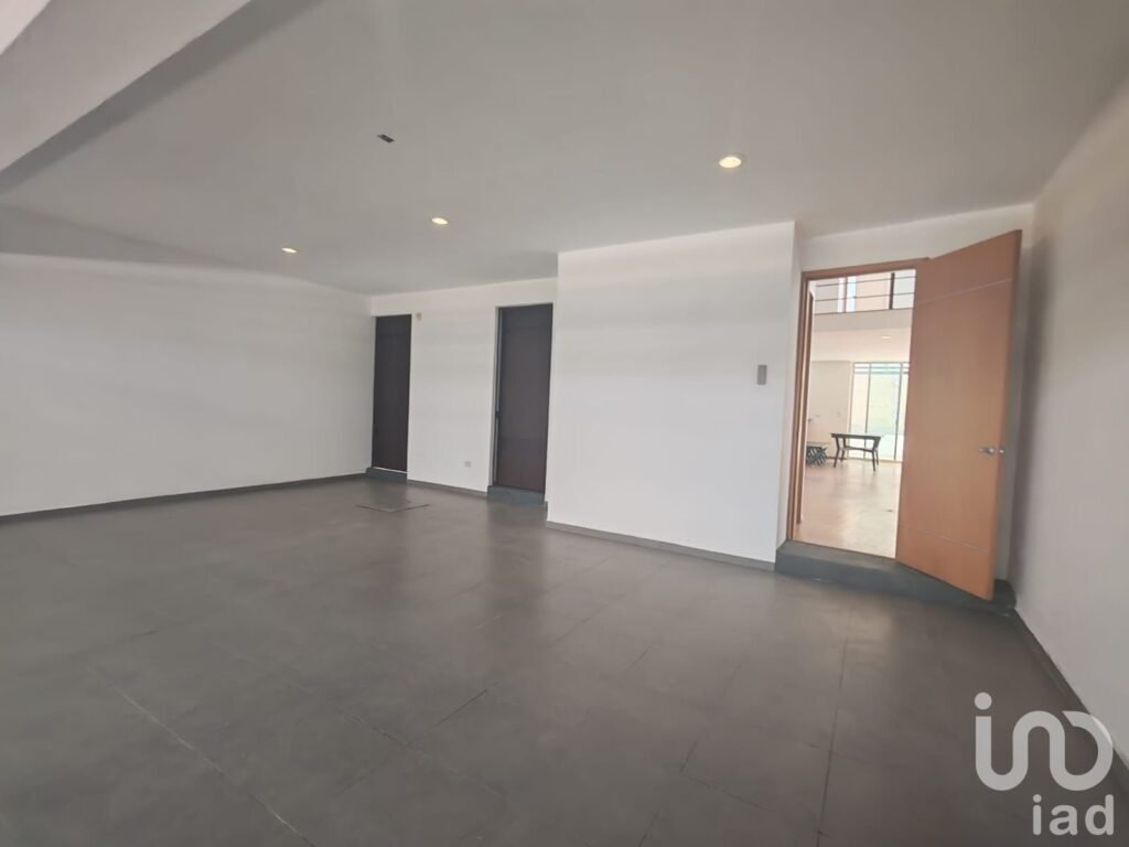 RESIDENCIA EN VENTA, FRACC. VISTA REAL SUR