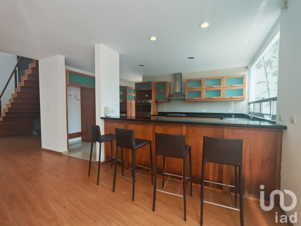 RESIDENCIA EN VENTA, FRACC. VISTA REAL SUR