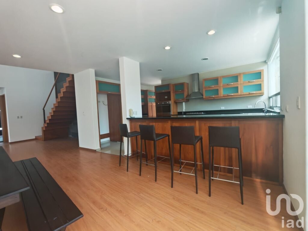 RESIDENCIA EN VENTA, FRACC. VISTA REAL SUR