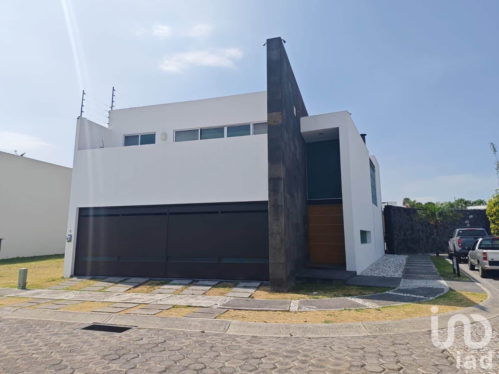 RESIDENCIA EN VENTA, FRACC. VISTA REAL SUR