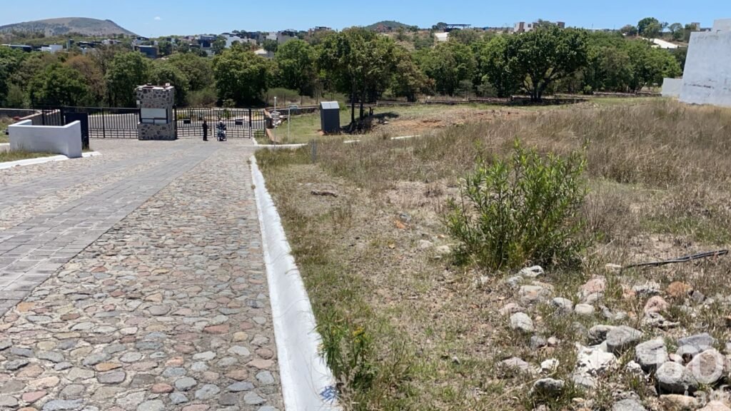 Venta de terreno en Haras 2