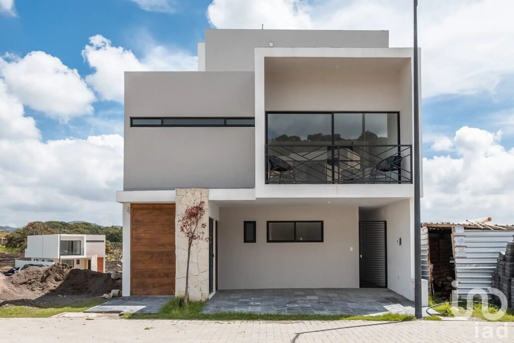 Casa en Haras Puebla | 3 Niveles y Cuarto de Servicio