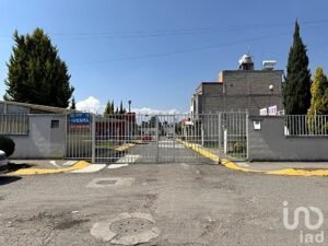 Casa en Venta en Paseos San Martín, Toluca, México