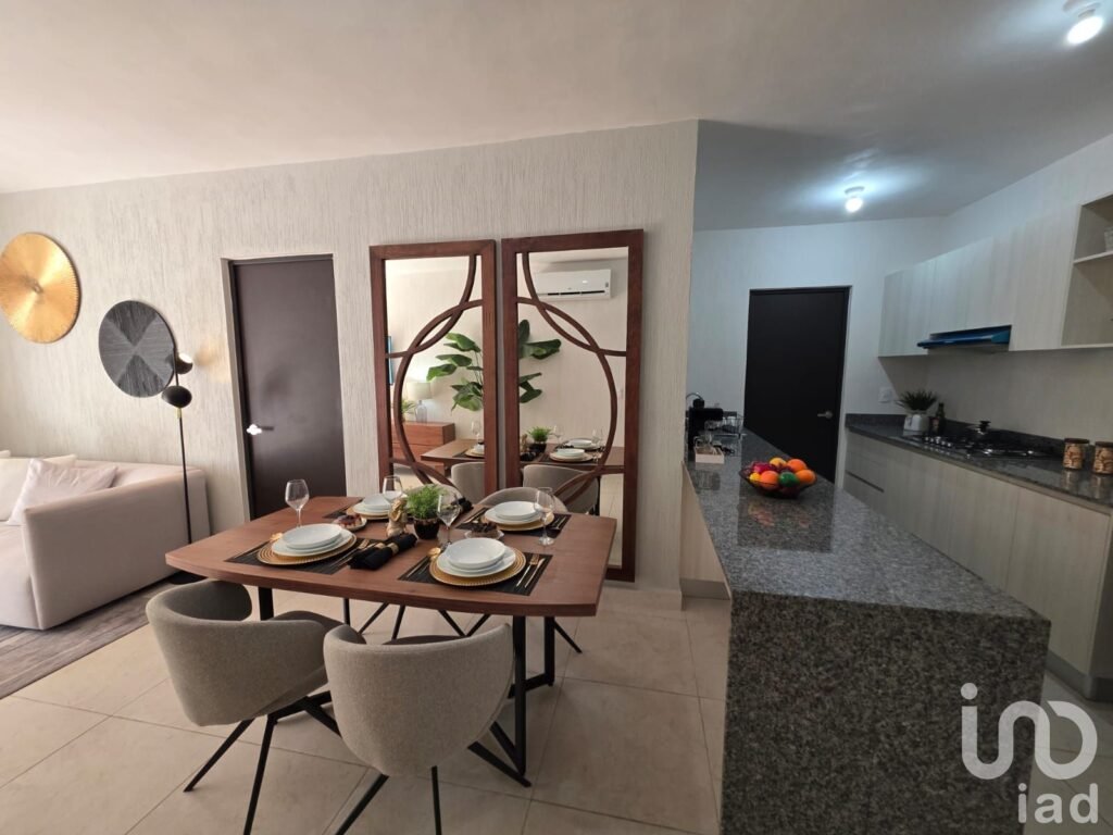 CÓMODO DEPARTAMENTO EN VENTA DE TRES HABITACIONES EN PLAYA DEL CARMEN