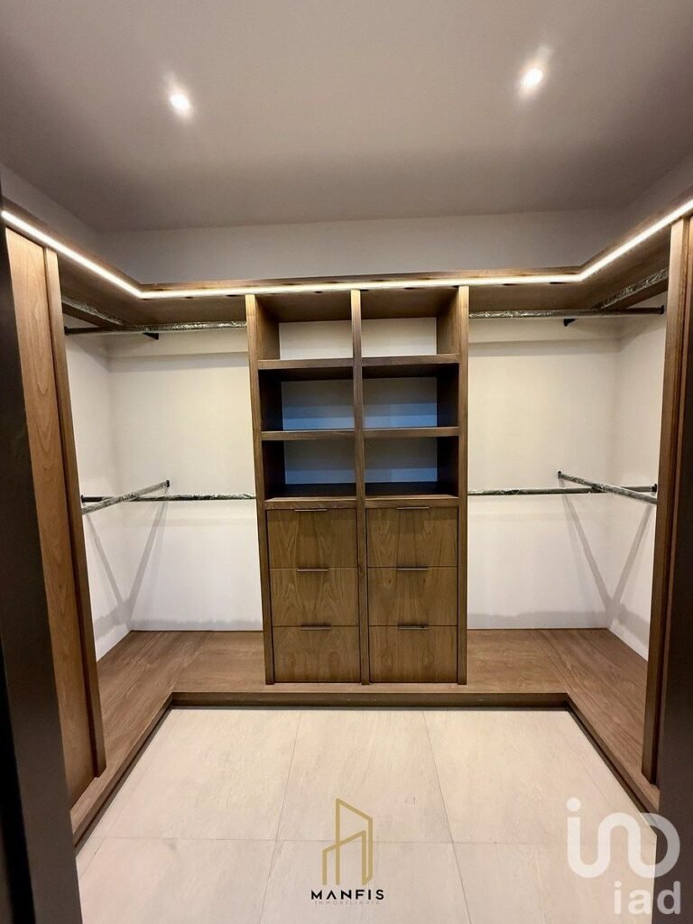 Casa 4  rec. en renta en Privanza, Solares, Zapopan, Ja