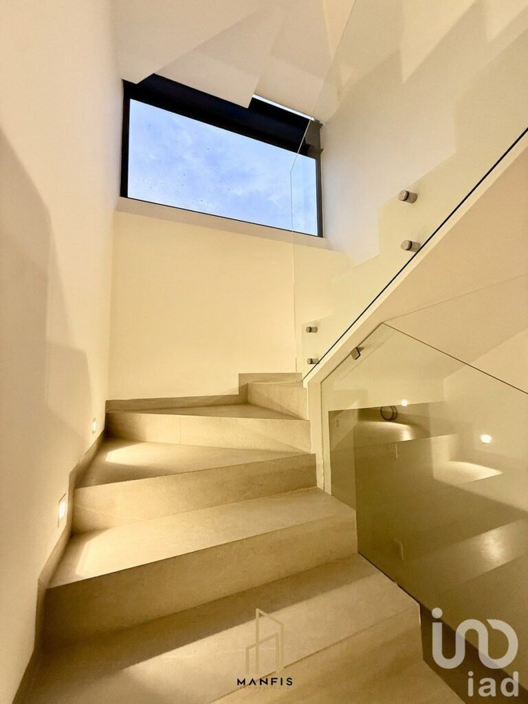 Casa 4  rec. en renta en Privanza, Solares, Zapopan, Ja