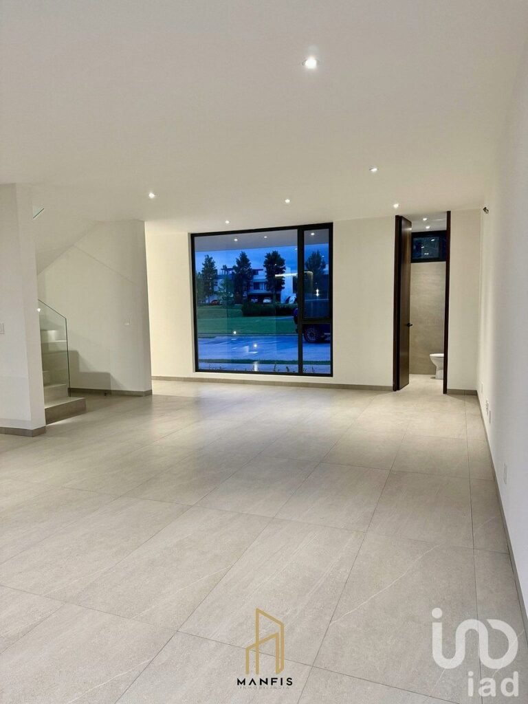 Casa 4  rec. en renta en Privanza, Solares, Zapopan, Ja