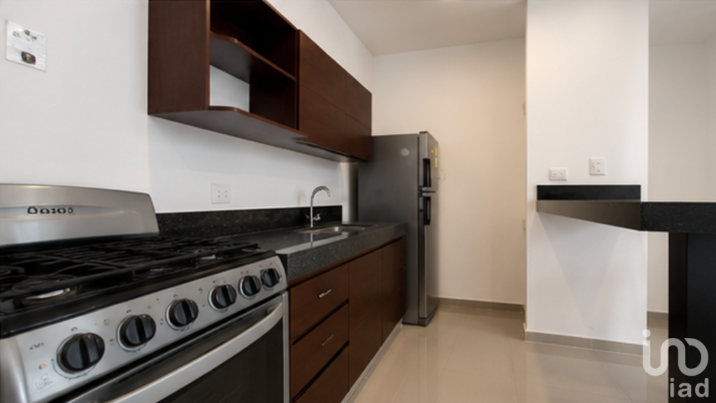 Town House en Venta en Temozón Norte con 2 Recámaras y Privada
