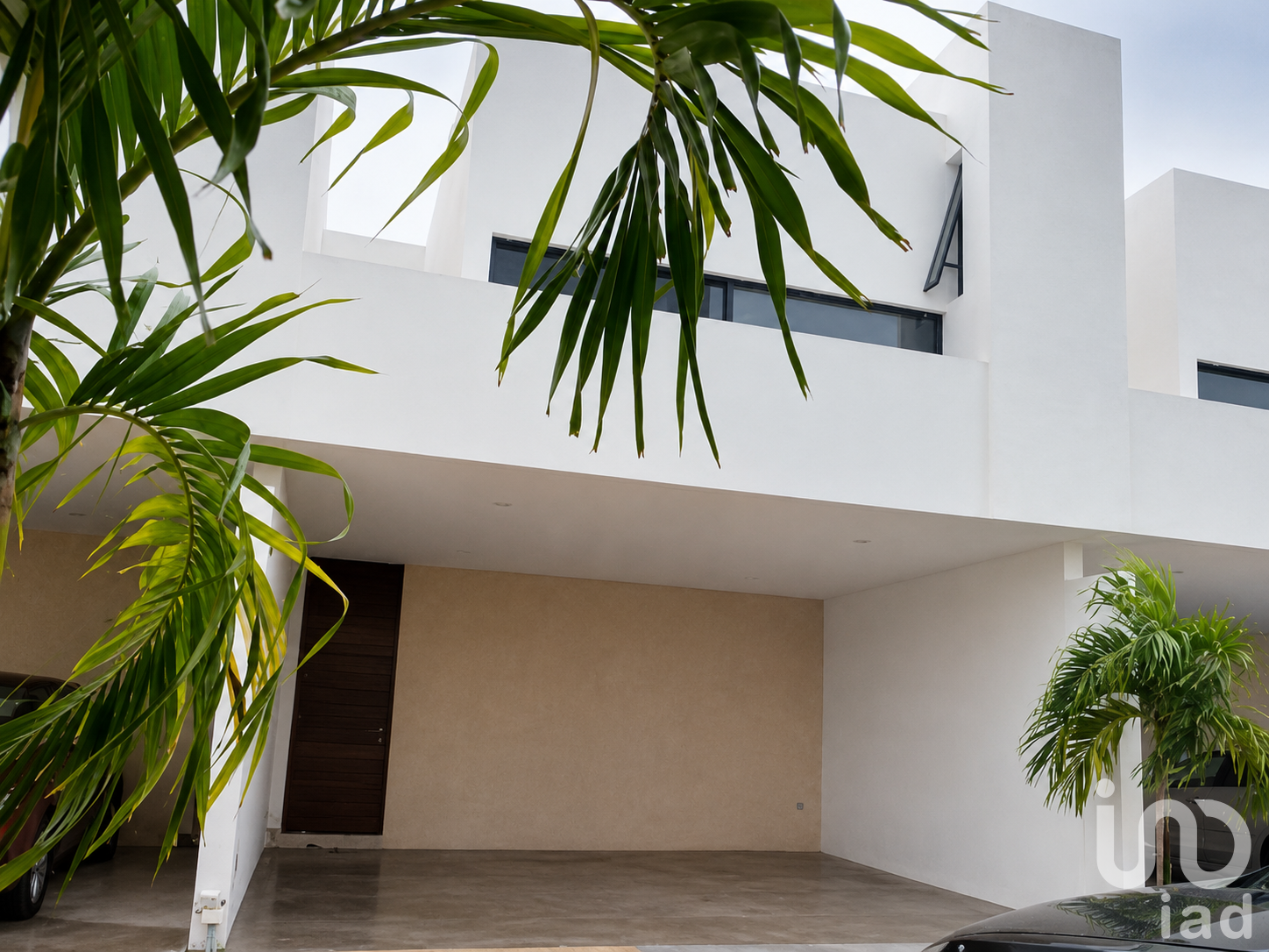Town House en Venta en Temozón Norte con 2 Recámaras y Privada