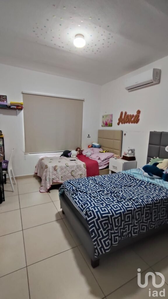 CASA EN VENTA EN PRIVADA FLOR IDILIA EN CONKAL