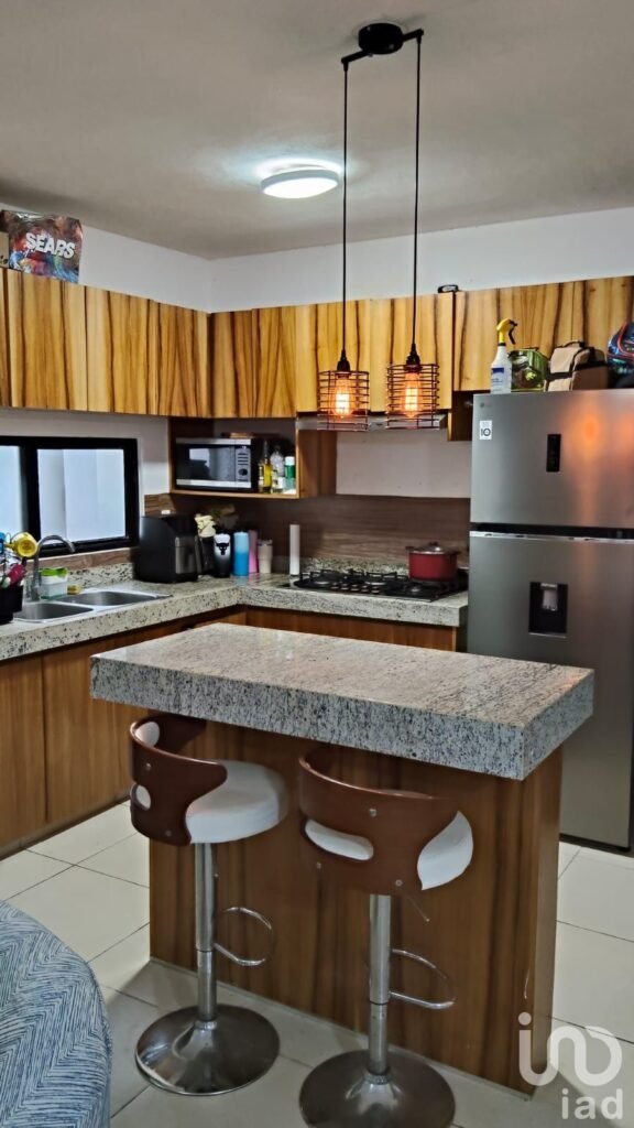 CASA EN VENTA EN PRIVADA FLOR IDILIA EN CONKAL