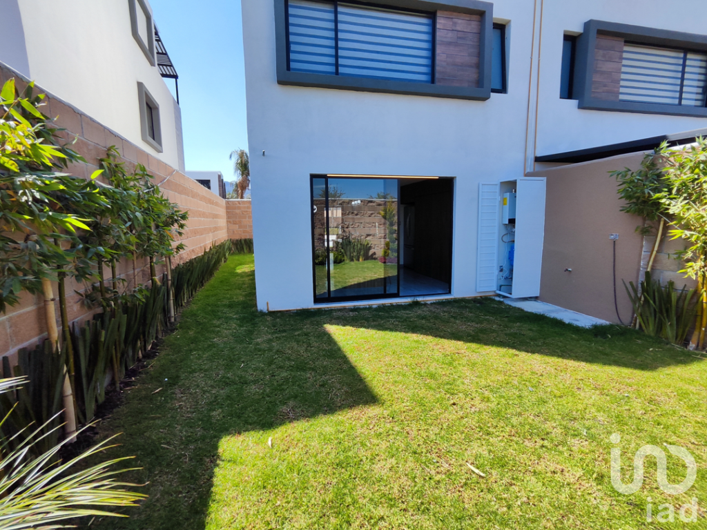 Casa Terra Lomas 3 | 3 Rec, Estudio y Casa Club | $3.12M
