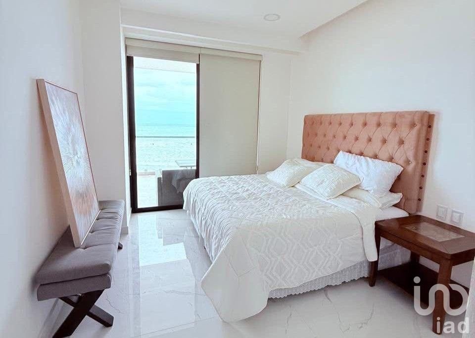 Departamento en Venta en exclusiva Torre en Playas Brujas, Mazatlán, Sinaloa.