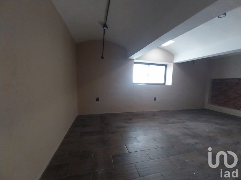 AMPLIO LOCAL COMERCIAL EN RENTA EN EL CENTRO HISTÓRICO DE OAXACA.