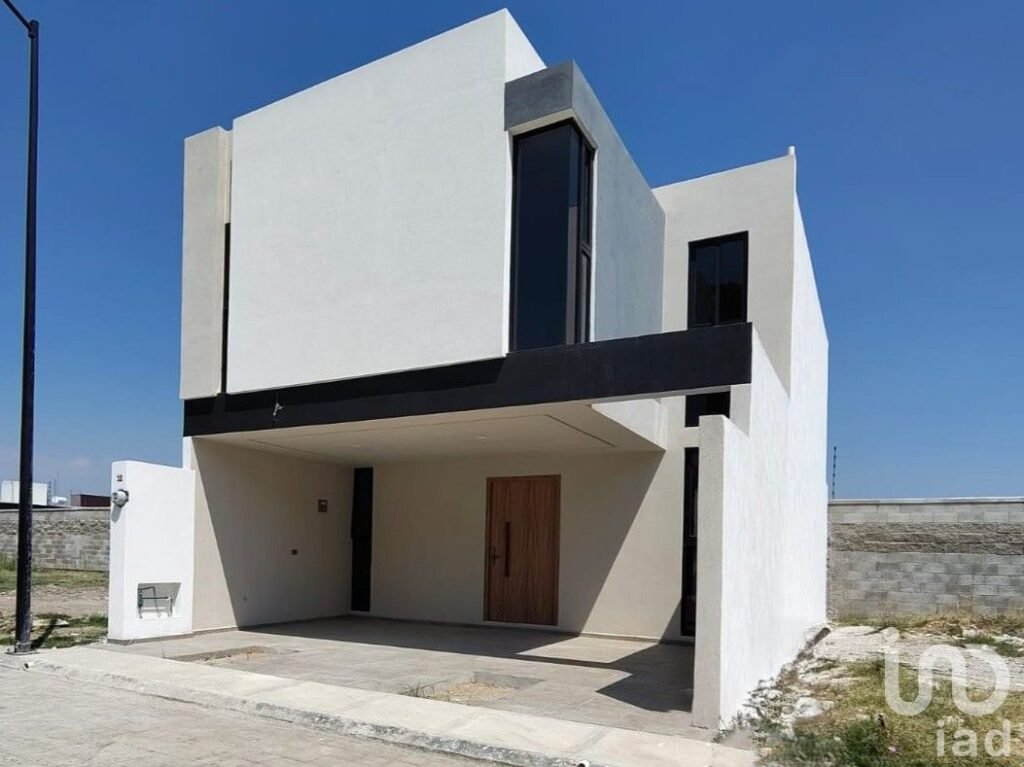 Casa en Venta en Cuautlancingo, Puebla, México (El Ameyal)