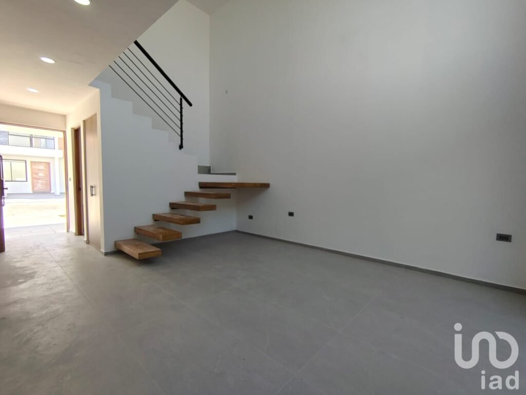 Casa en Venta en Cuautlancingo, Puebla, México (El Ameyal)