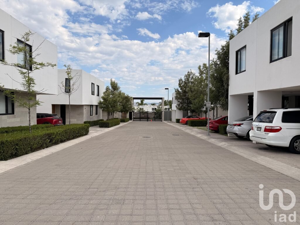 Casa en Venta en Fraccionamiento El Milagro, El Refugio Queretaro.