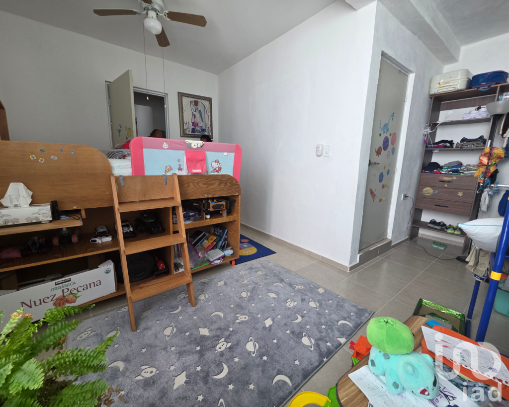 Venta de Casa en Cancún, 3 Recámaras y 3.5 Baños (1 Rec con Baño completo en PB)