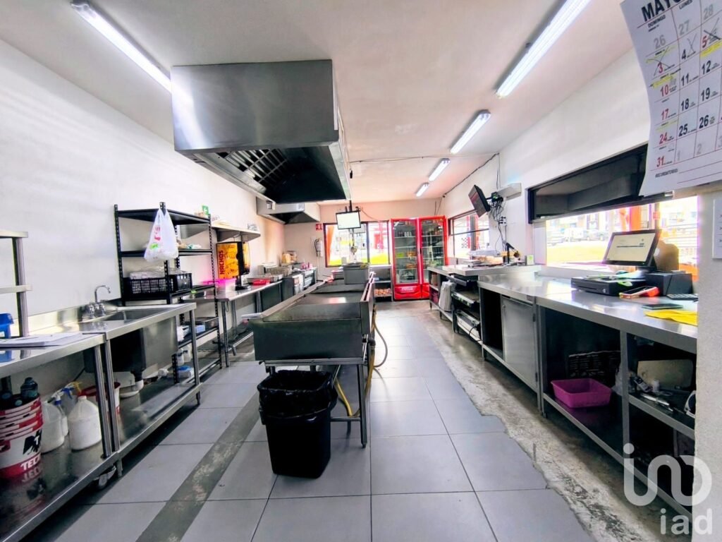 Venta Terreno Comercial en Cumbres Elite
