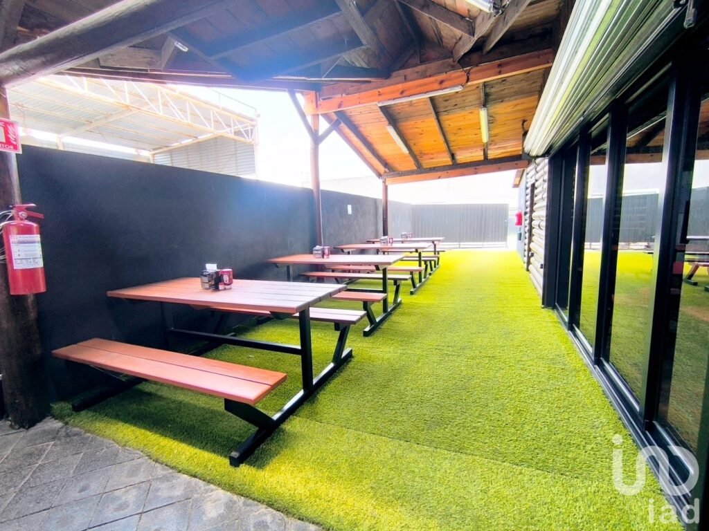 Venta Terreno Comercial en Cumbres Elite