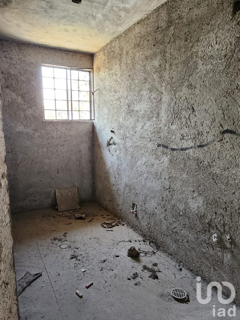 Edificio en Venta con 6 departamentos en Jardines de Morelos, Ecatepec