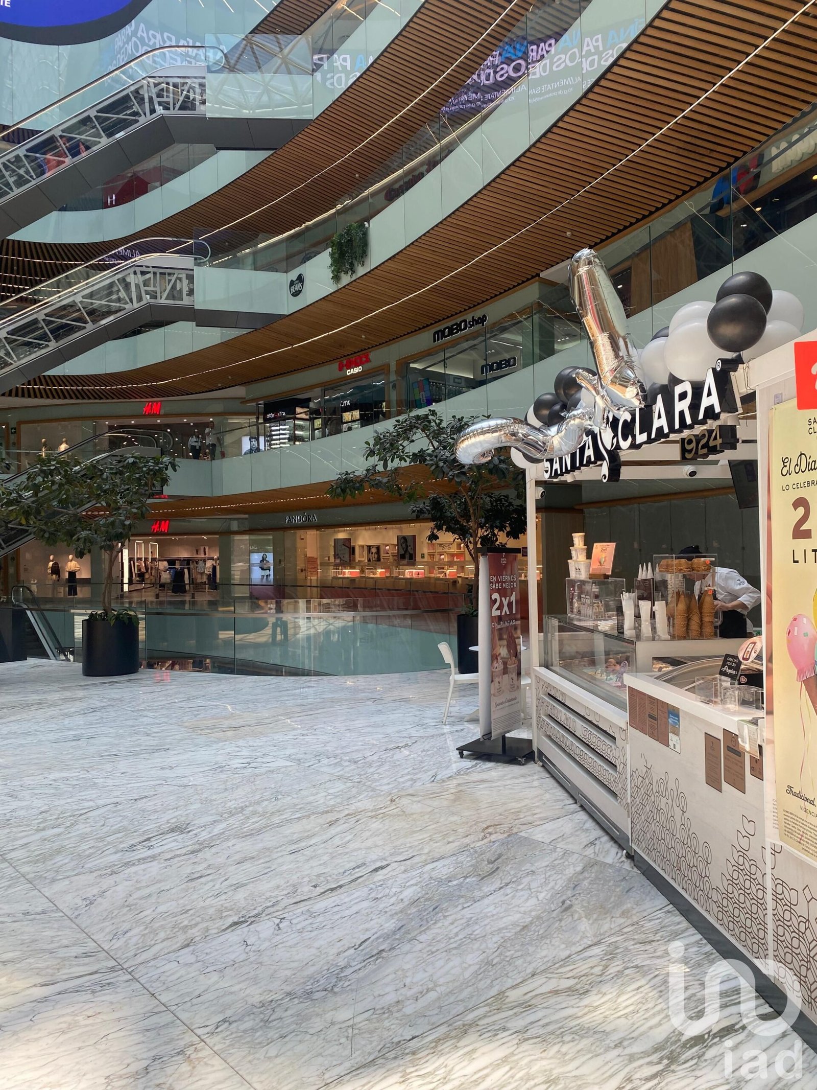 Se renta local comercial en insurgentes sur