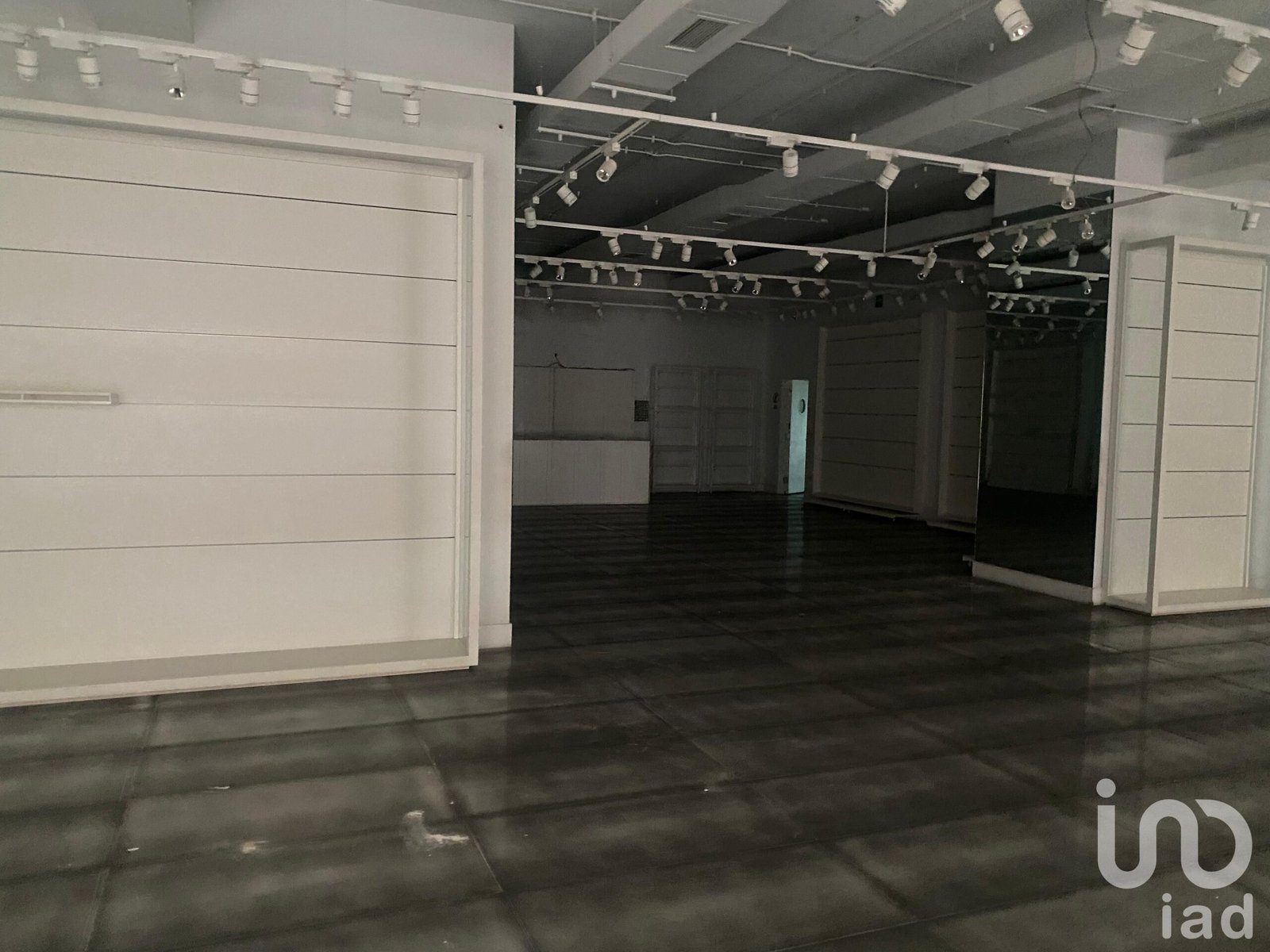 Se renta local comercial en insurgentes sur