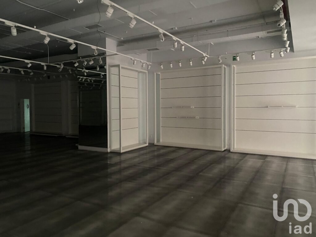 Se renta local comercial en insurgentes sur