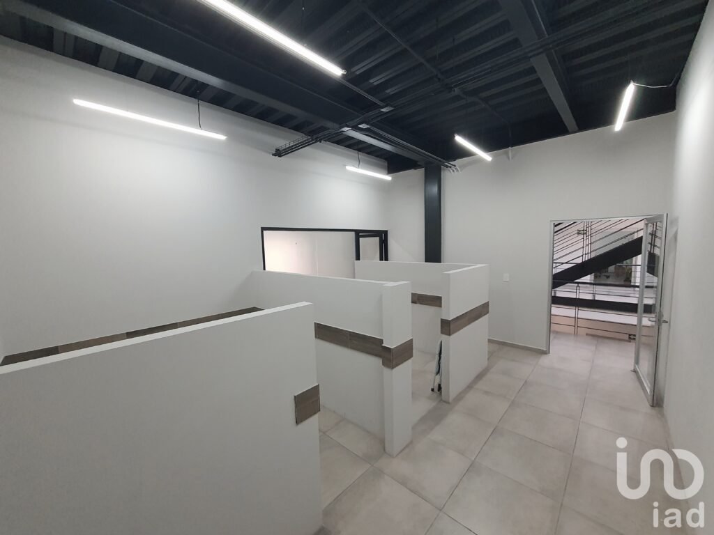 Oficina en renta Queretaro Bernardo quintana a 1 cuadra