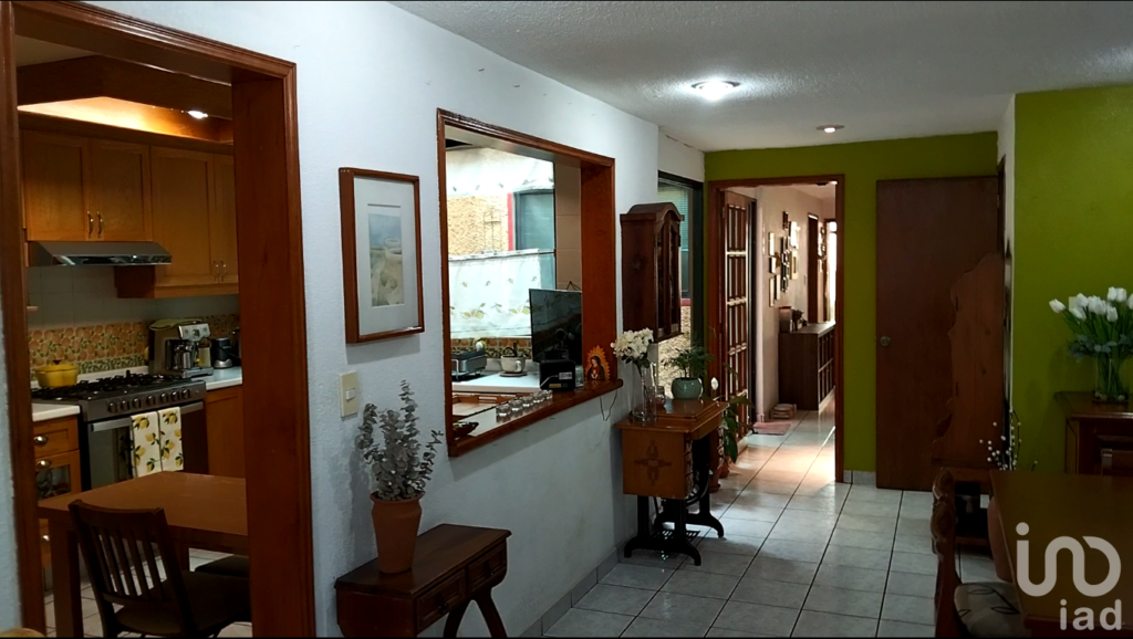 Venta de casa con excelente ubicación, Alcaldía Coyoacan