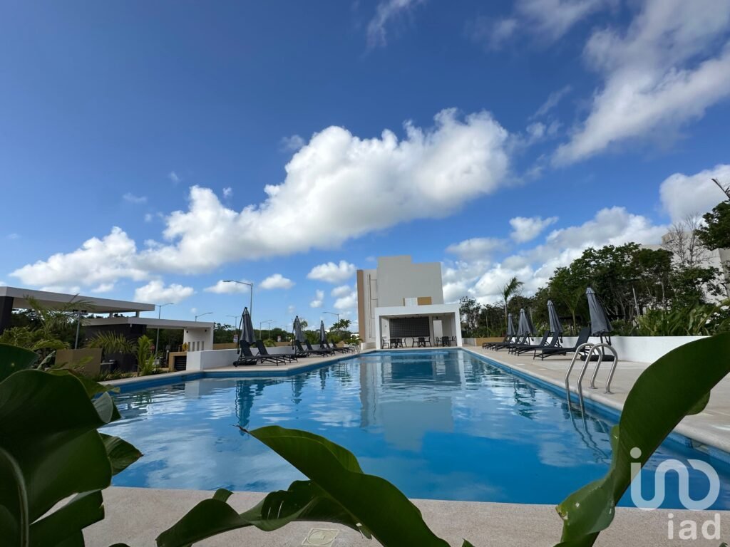 Departamento de Lujo de 2 Recamaras en Av Huayacán en Cancún