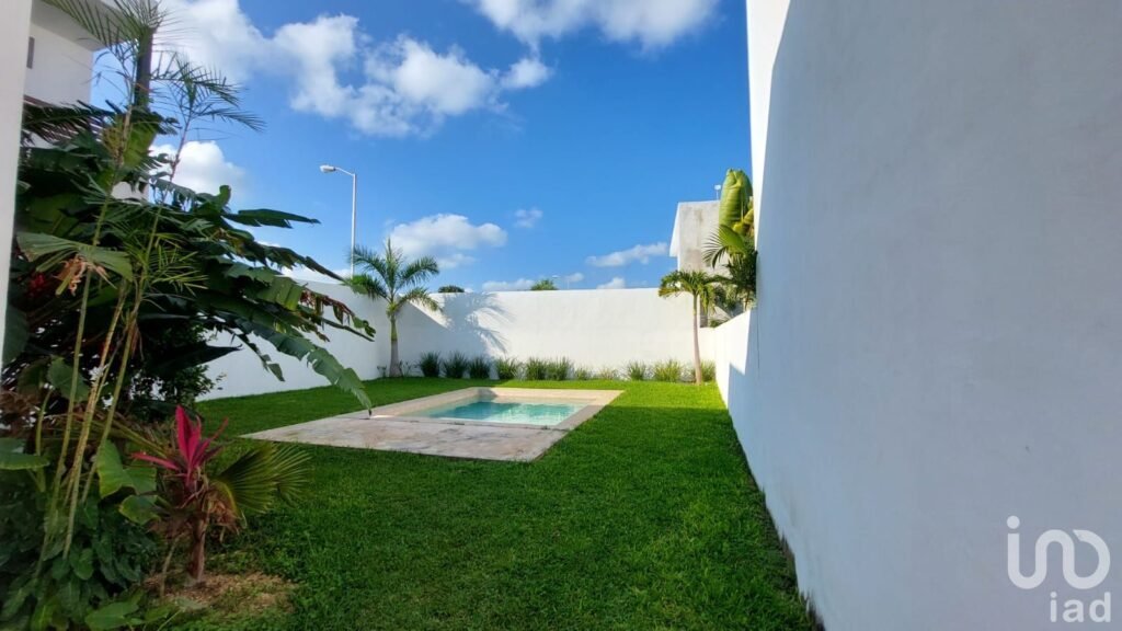 HERMOSA Y AMPLIA RESIDENCIA EN RENTA DZYTIA, YUCATAN