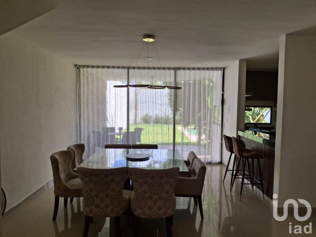HERMOSA Y AMPLIA RESIDENCIA EN RENTA DZYTIA, YUCATAN
