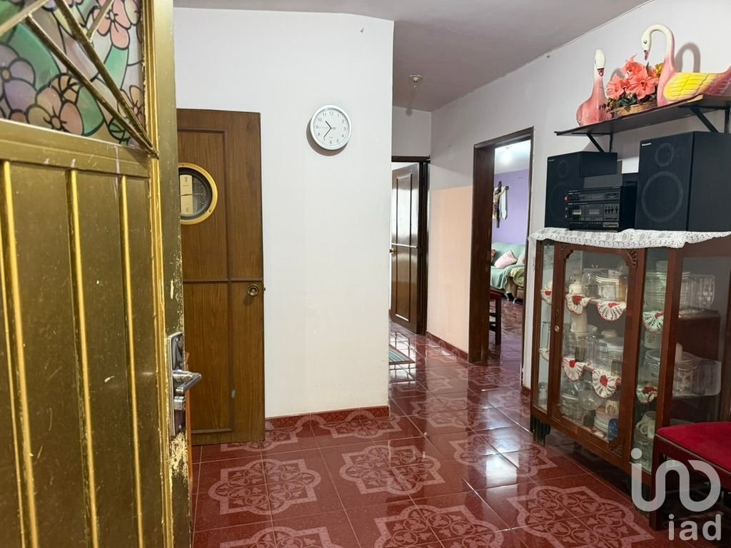 Casa en Venta en San Antonio Buenavista Toluca México con local y departamentos para renta