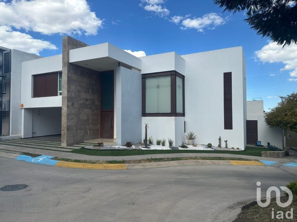 Casa en VENTA, Cordillera Residencial ¡Amplia y Moderna!