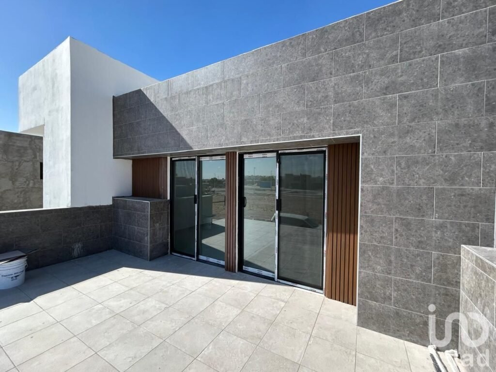 RESIDENCIA  NUEVA EN VENTA ESTILO CONTEMPORANEO
