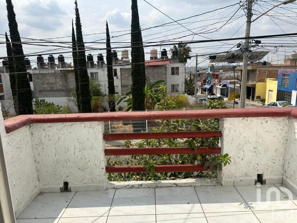 CASA EN VENTA EN FRACC. RODOLFO LANDEROS AGUASCALIENTES