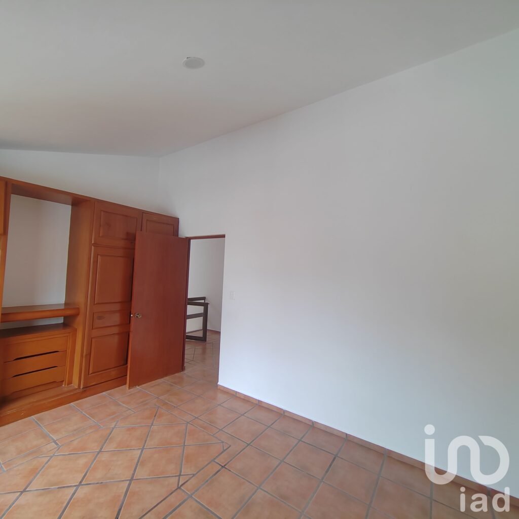 Casa Sola en Fraccionamiento San Jerónimo de Ahuatepec, Delicias, Cuernavaca, Morelos