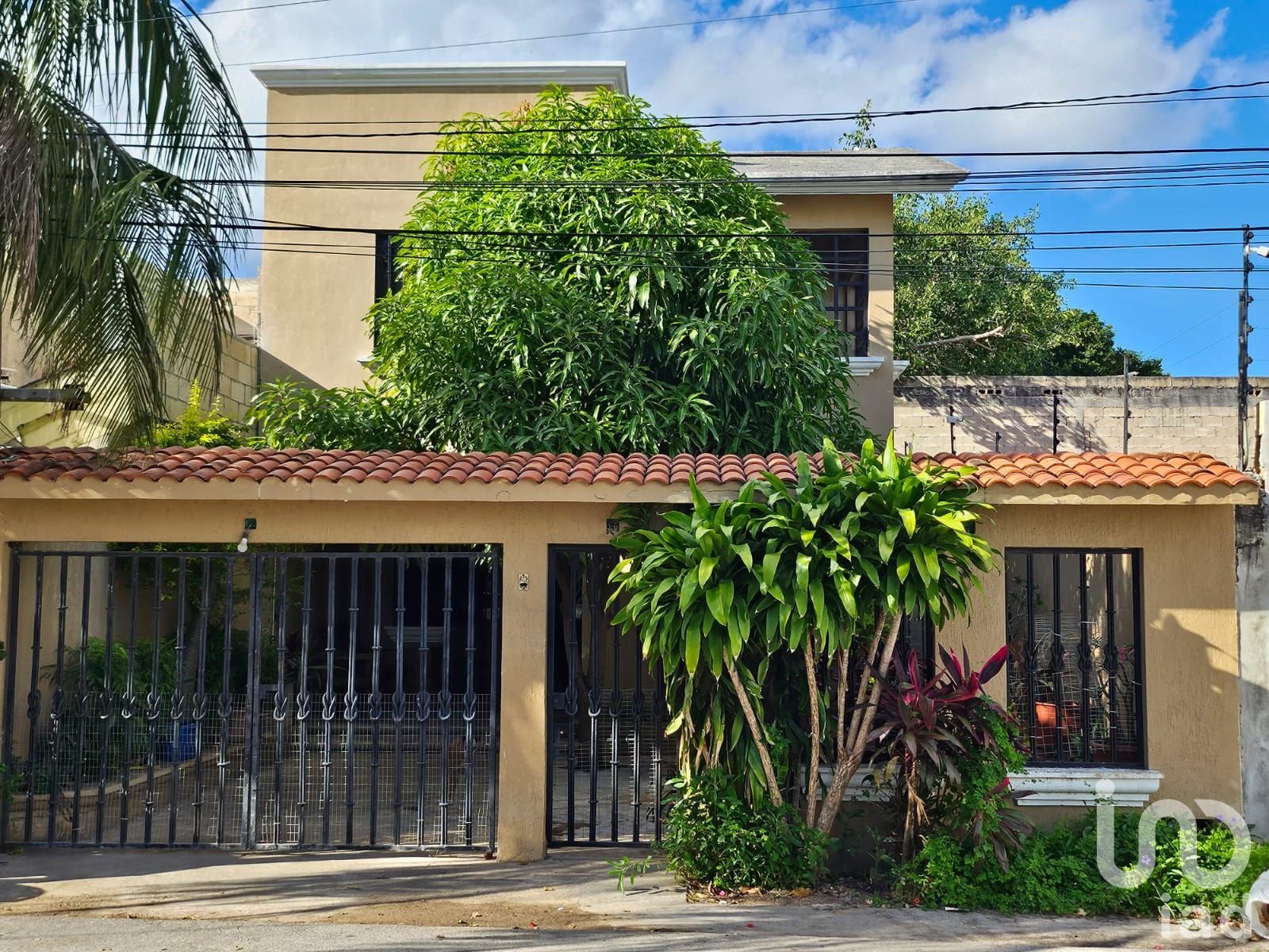 SE VENDE CASA DE 1R EN PB/2R EN PA EN CANCUN Q.ROO EN 3.4M