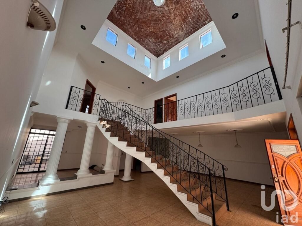 CASA EN VENTA EN BOSQUES DEL PRADO ORIENTE EN AGUASCALIENTES
