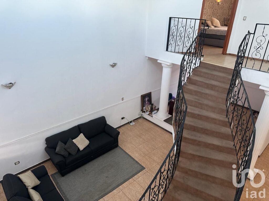 CASA EN VENTA EN BOSQUES DEL PRADO ORIENTE EN AGUASCALIENTES